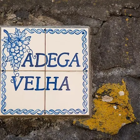 Adega Velha Villa Calheta de Nesquim Exterior photo